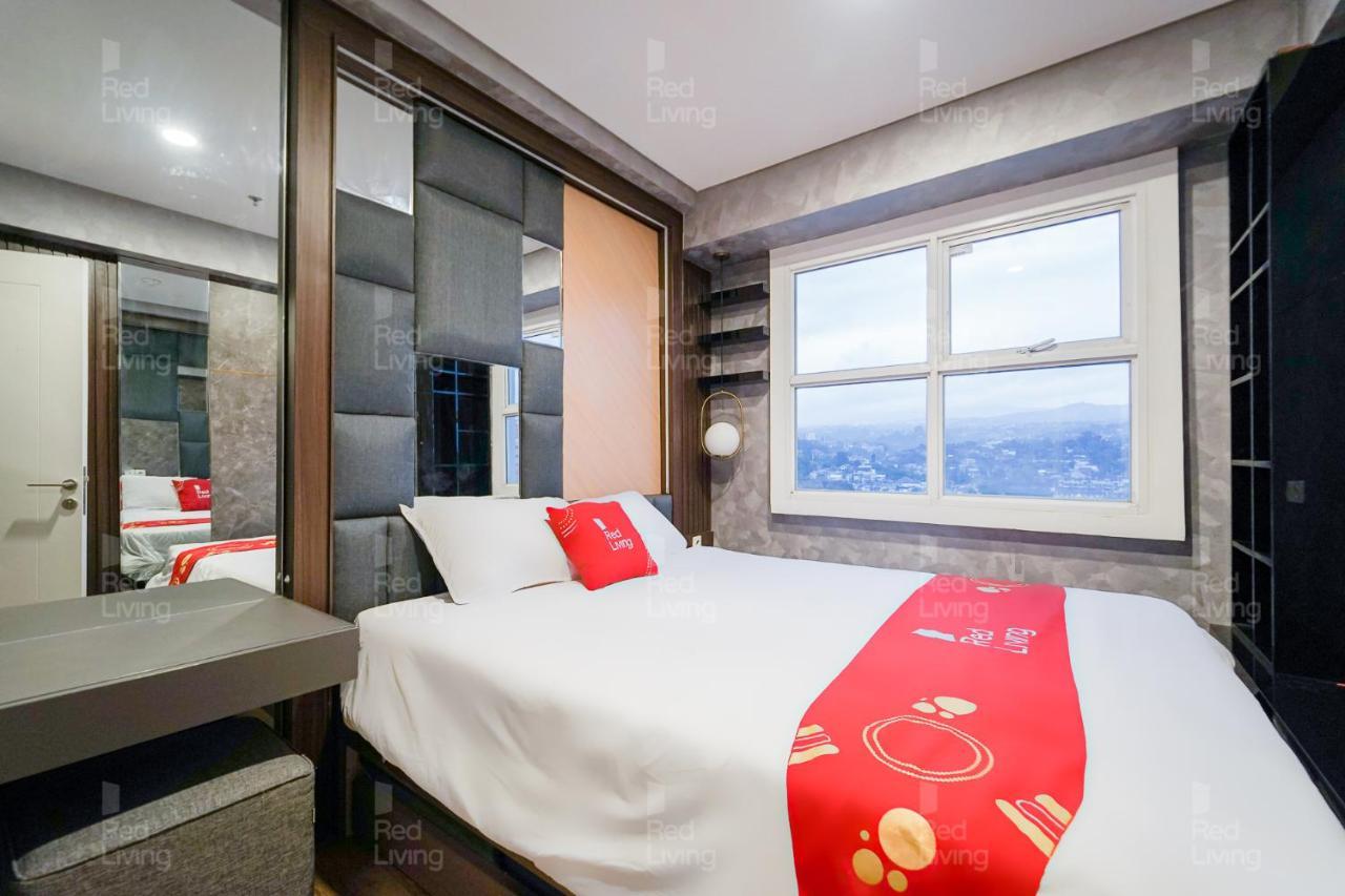 Redliving Apartemen Parahyangan Residence - Anton Rooms باندونج المظهر الخارجي الصورة